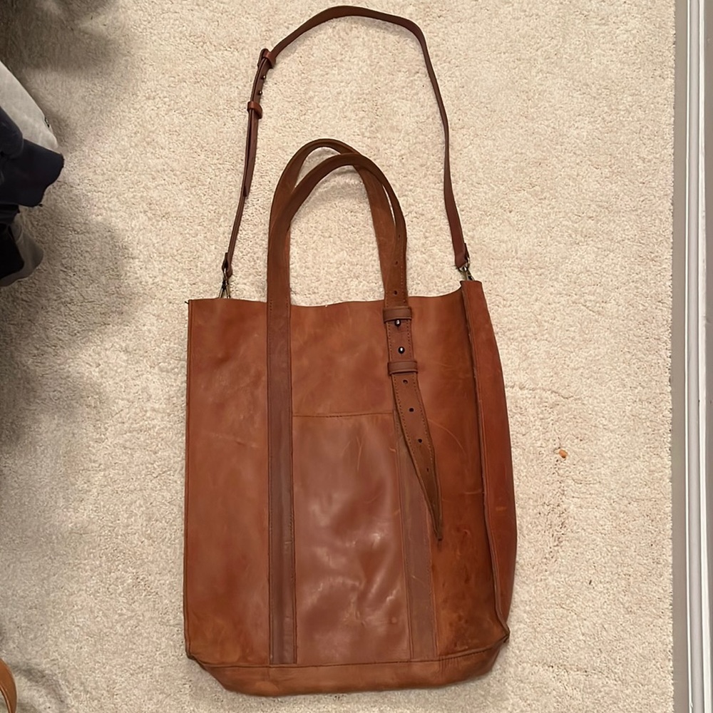 Able bucket tote